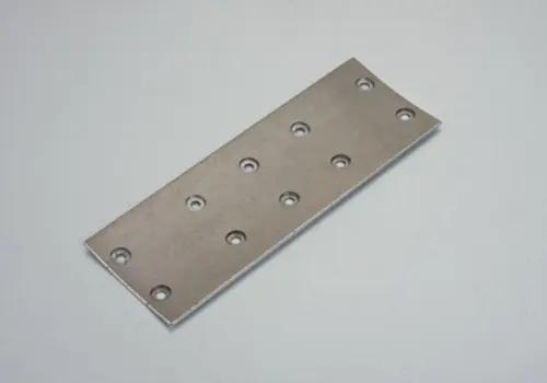 Cos'è la piastra resistente all'usura composita rame-acciaio?